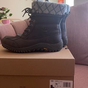 (Sold) UGG ADIRONDACK II LUXE QUILT BOOT